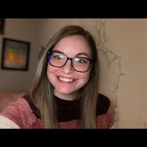 Meet your Posher, Lauren